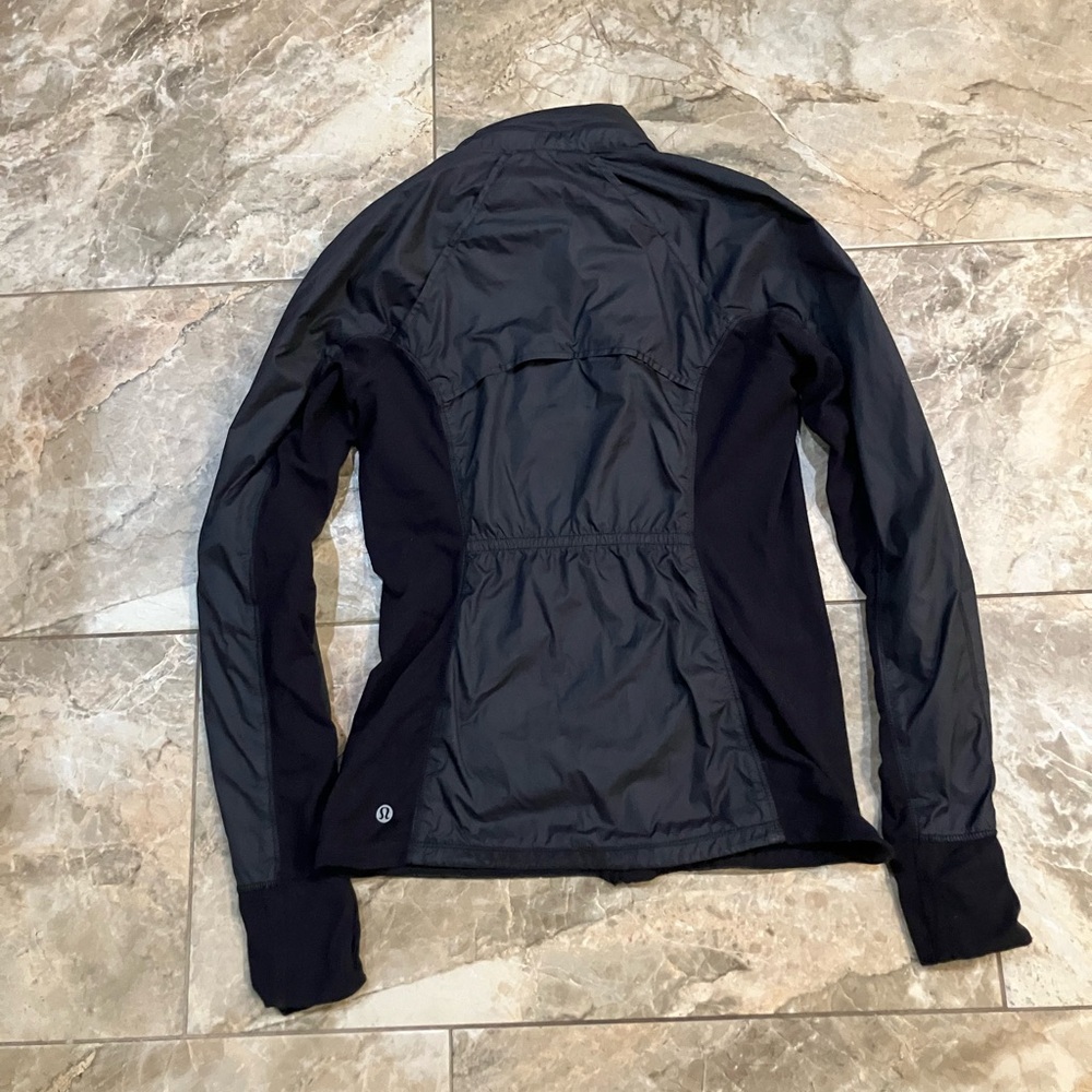Lululemon Run wind runner black soft shell jacket… - image 2